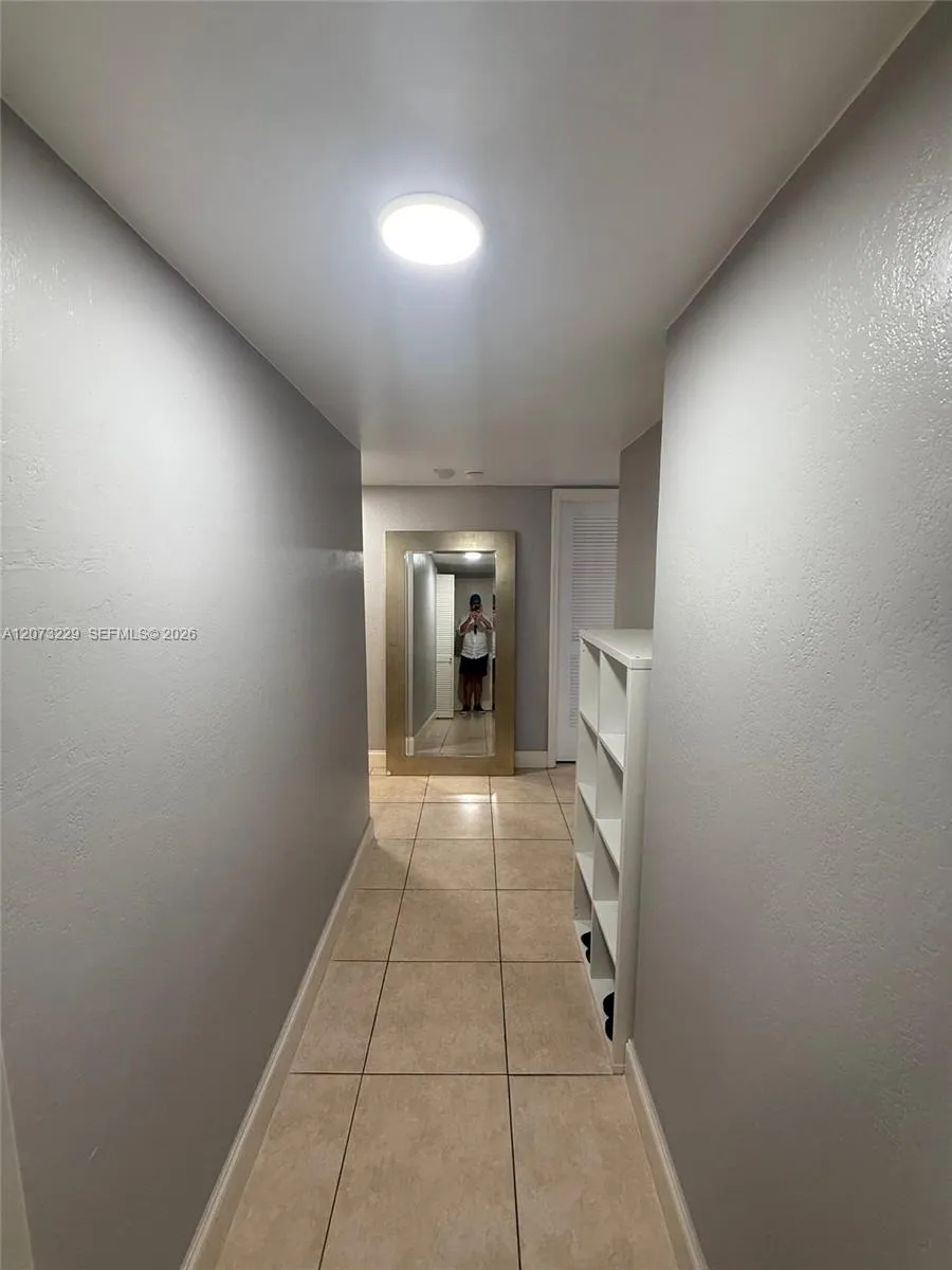 800 NE 195th St #211 Miami, FL 33179