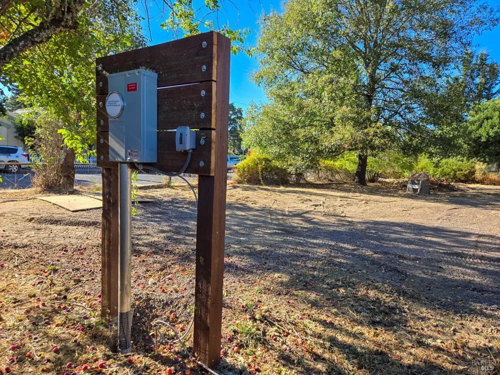 103 E Oak Street Willits, CA 95490