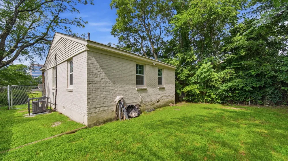 226 GREENLAW AVE Memphis, TN 38105