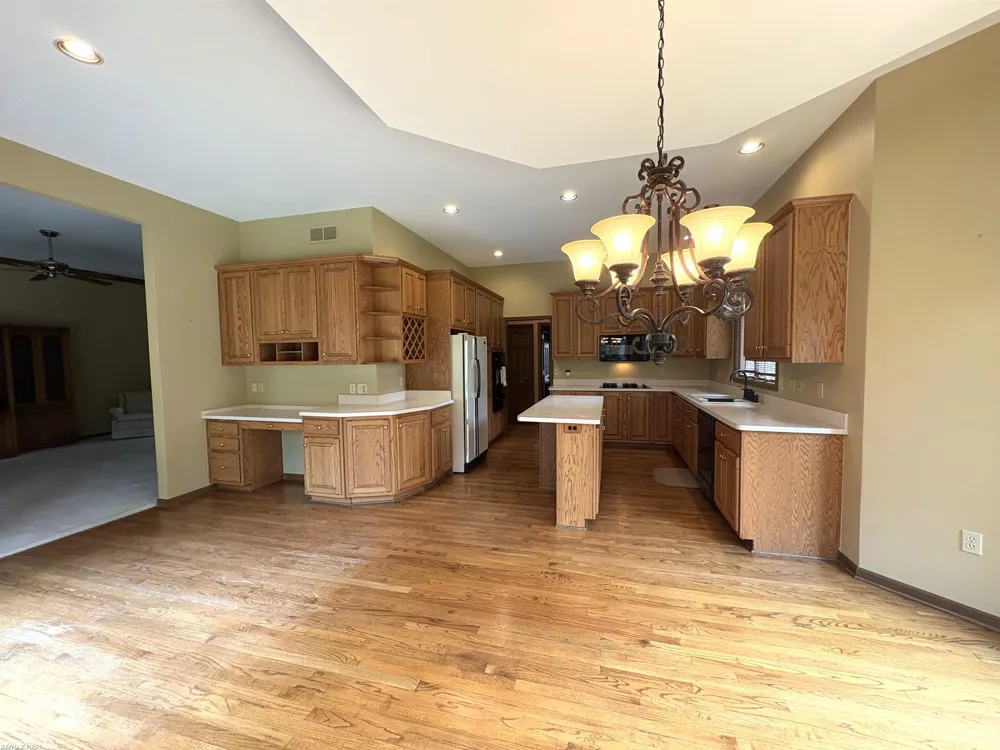 56411 Dickens Drive Shelby Charter Township, MI 48316