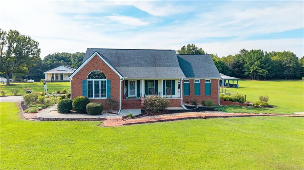 1389 Boone Ford Road SE Calhoun, GA 30701