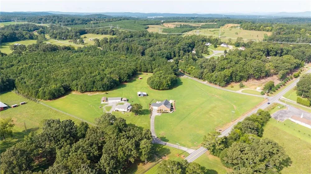 1389 Boone Ford Road SE Calhoun, GA 30701