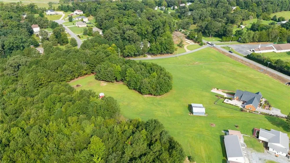 1389 Boone Ford Road SE Calhoun, GA 30701