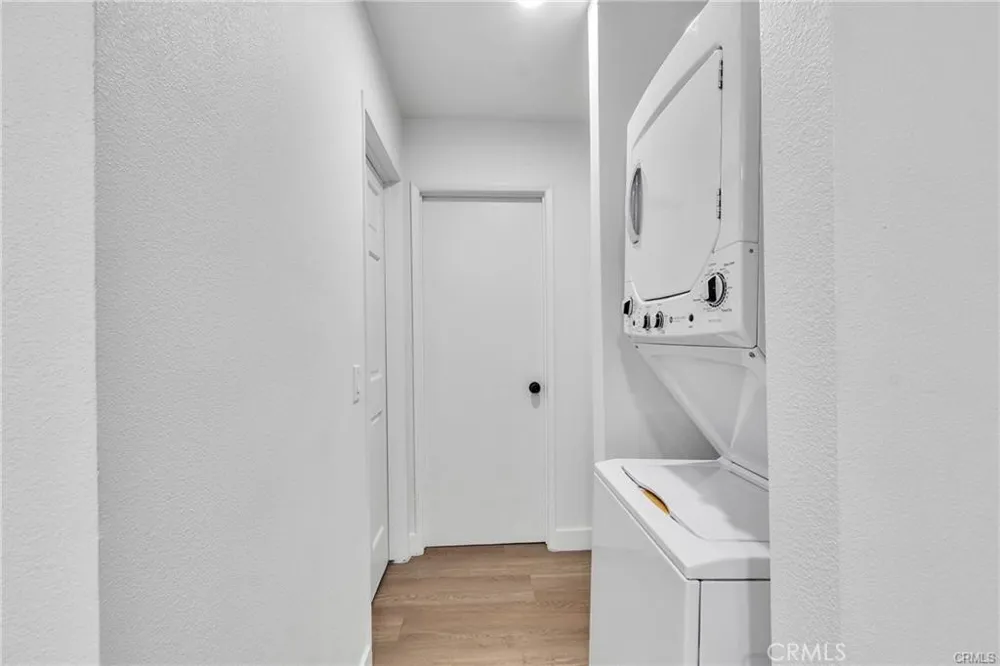 625 Orizaba #6 Long Beach, CA 90814