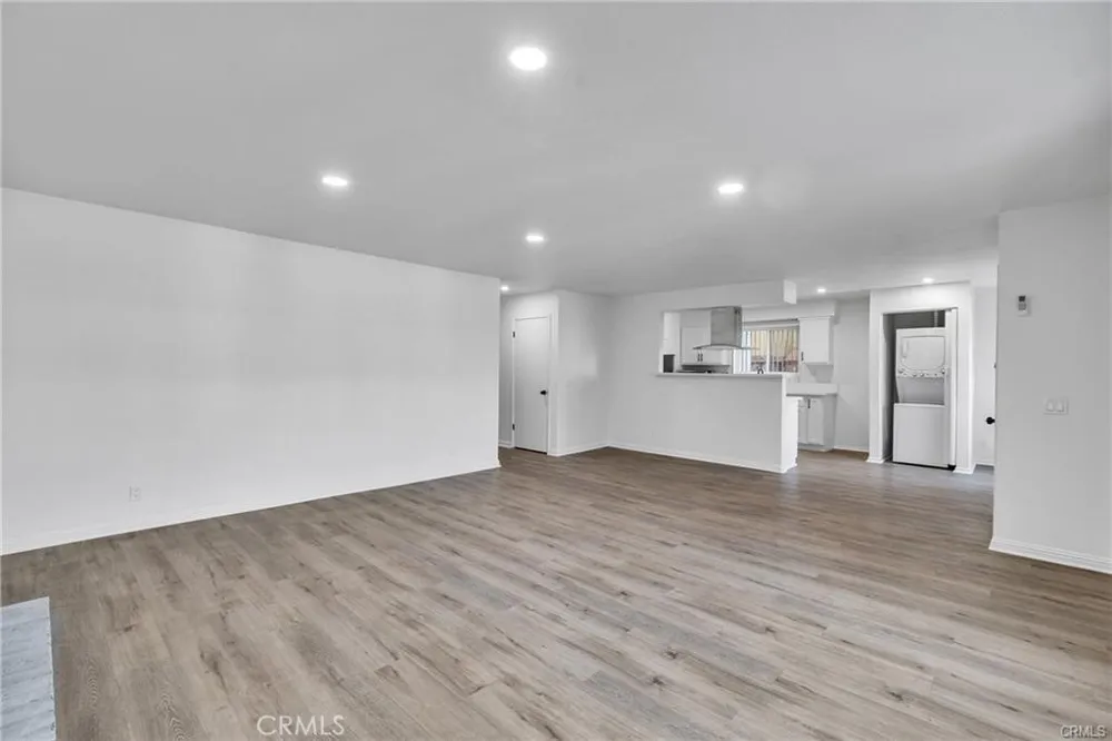 625 Orizaba #6 Long Beach, CA 90814