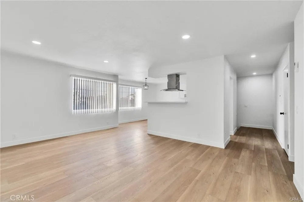 625 Orizaba #6 Long Beach, CA 90814