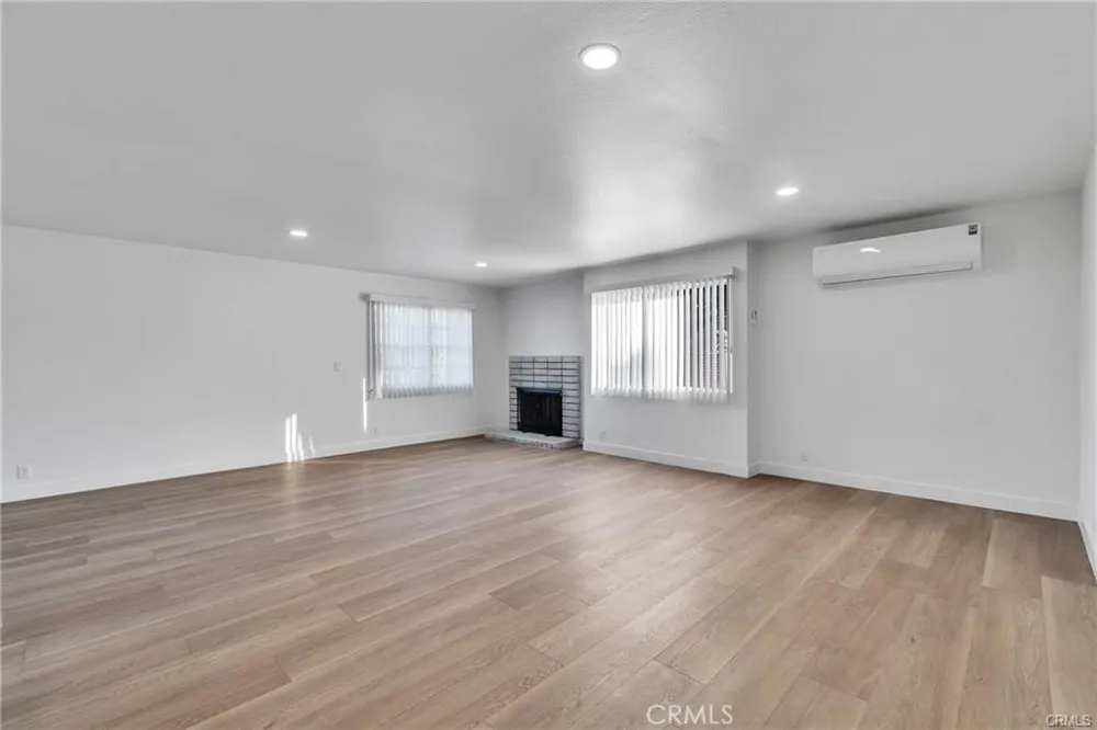 625 Orizaba #6 Long Beach, CA 90814