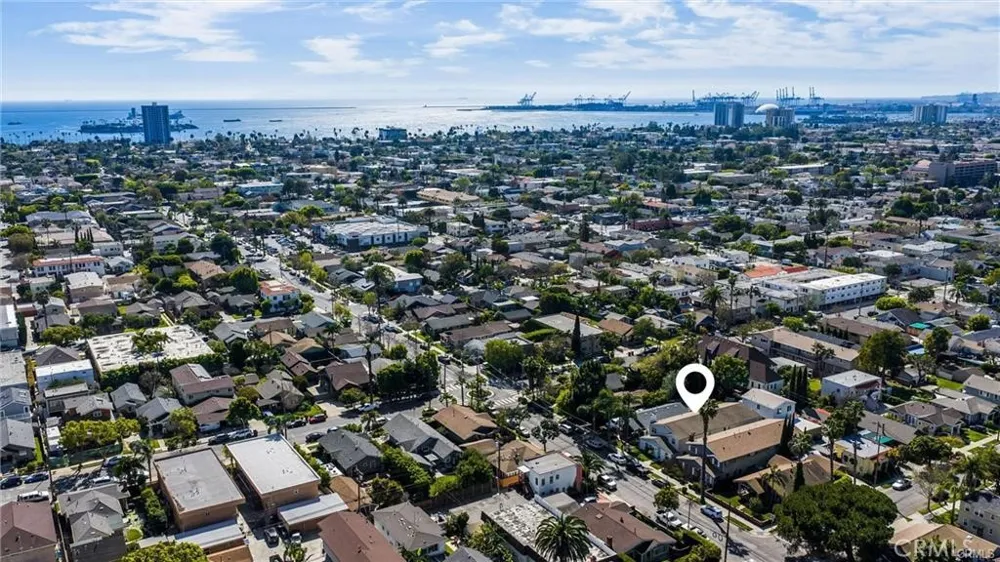 625 Orizaba #6 Long Beach, CA 90814