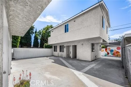 625 Orizaba #6 Long Beach, CA 90814