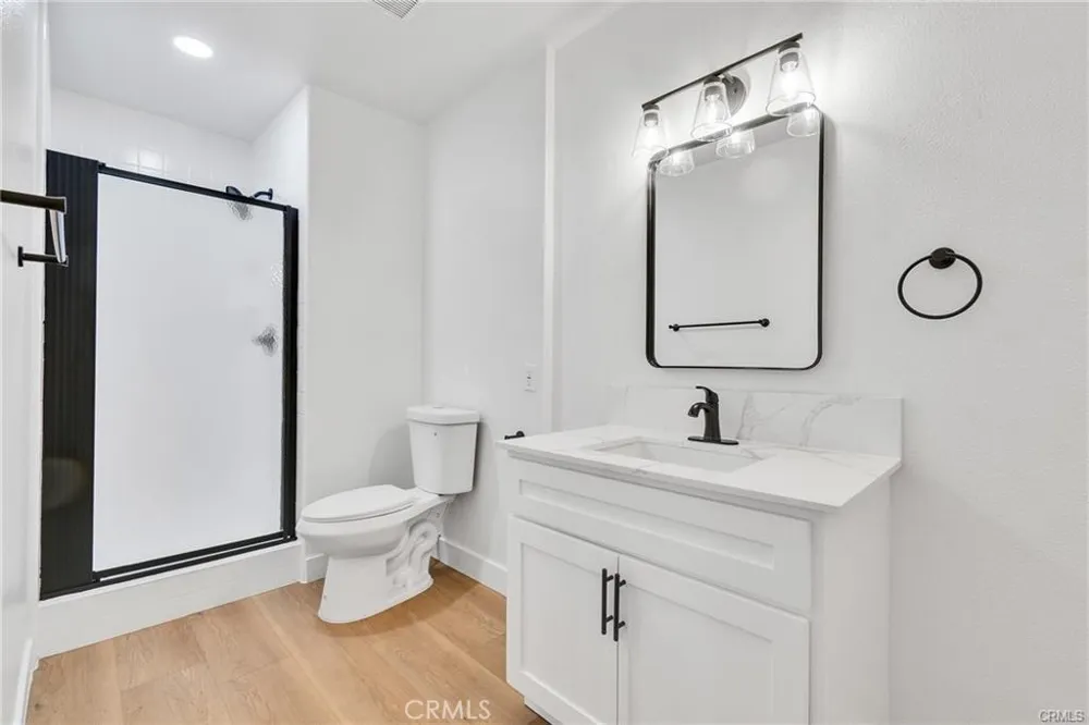 625 Orizaba #6 Long Beach, CA 90814