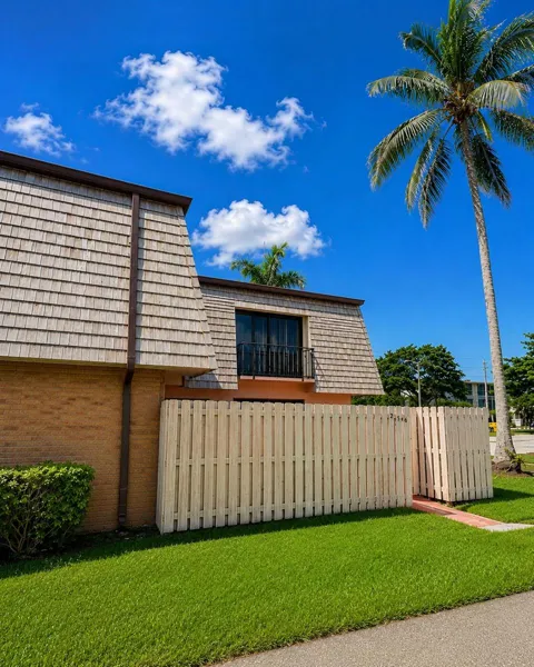 256 Lake Arbor Drive