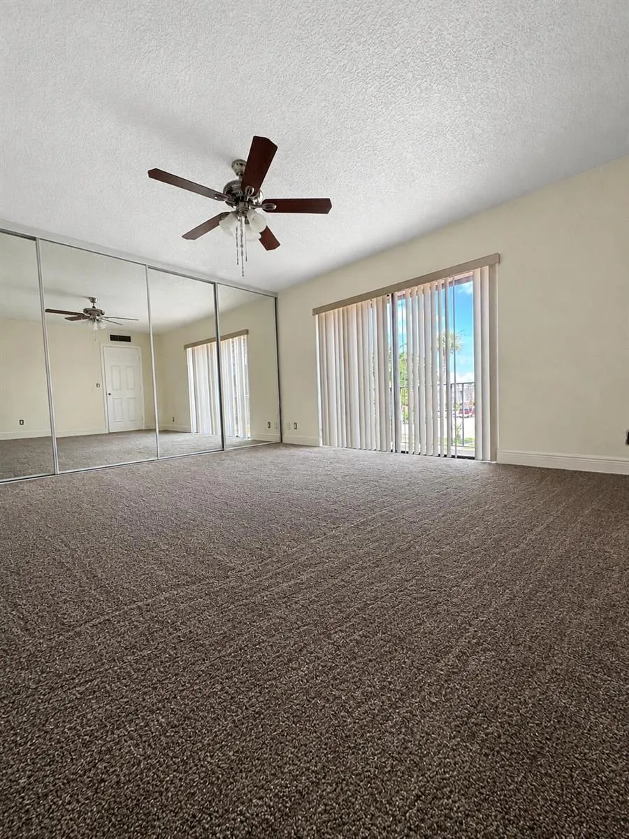 256 Lake Arbor Drive Palm Springs, FL 33461