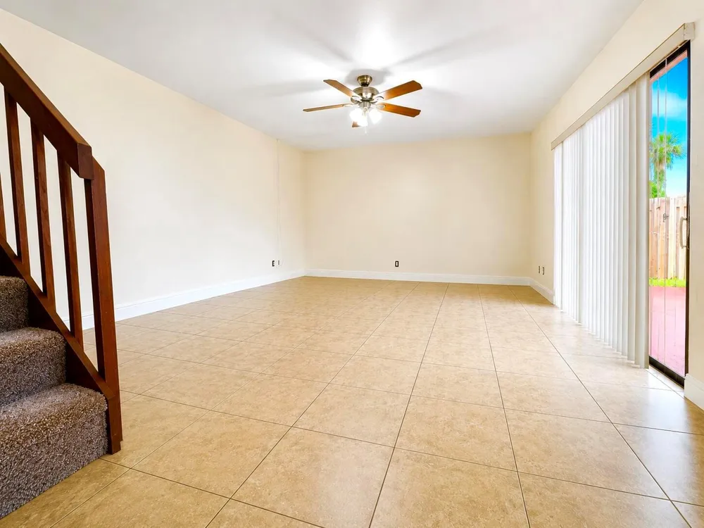 256 Lake Arbor Drive Palm Springs, FL 33461