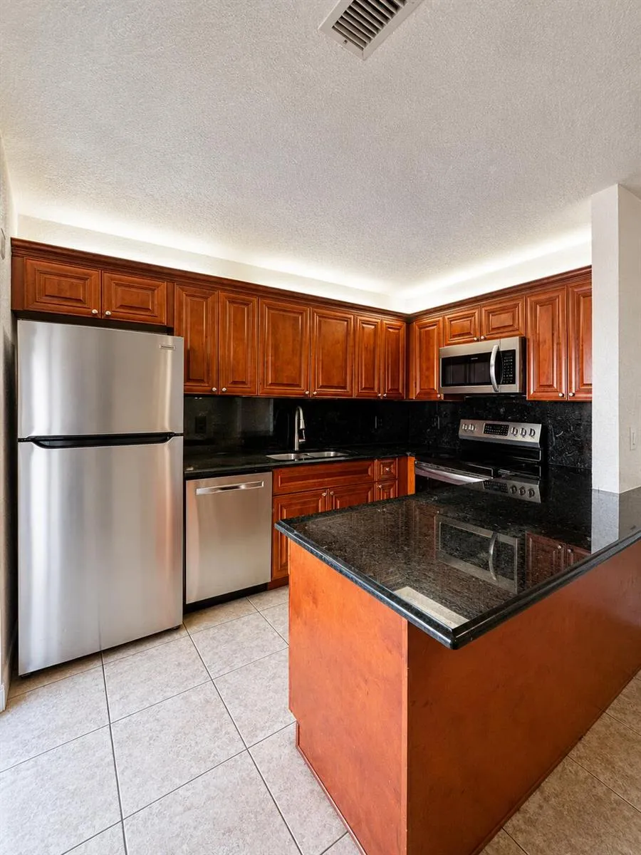 256 Lake Arbor Drive Palm Springs, FL 33461