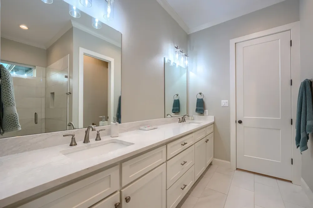 1318 Oak Trail Quinlan, TX 75474