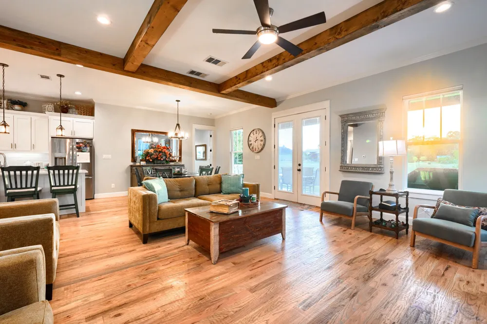 1318 Oak Trail Quinlan, TX 75474