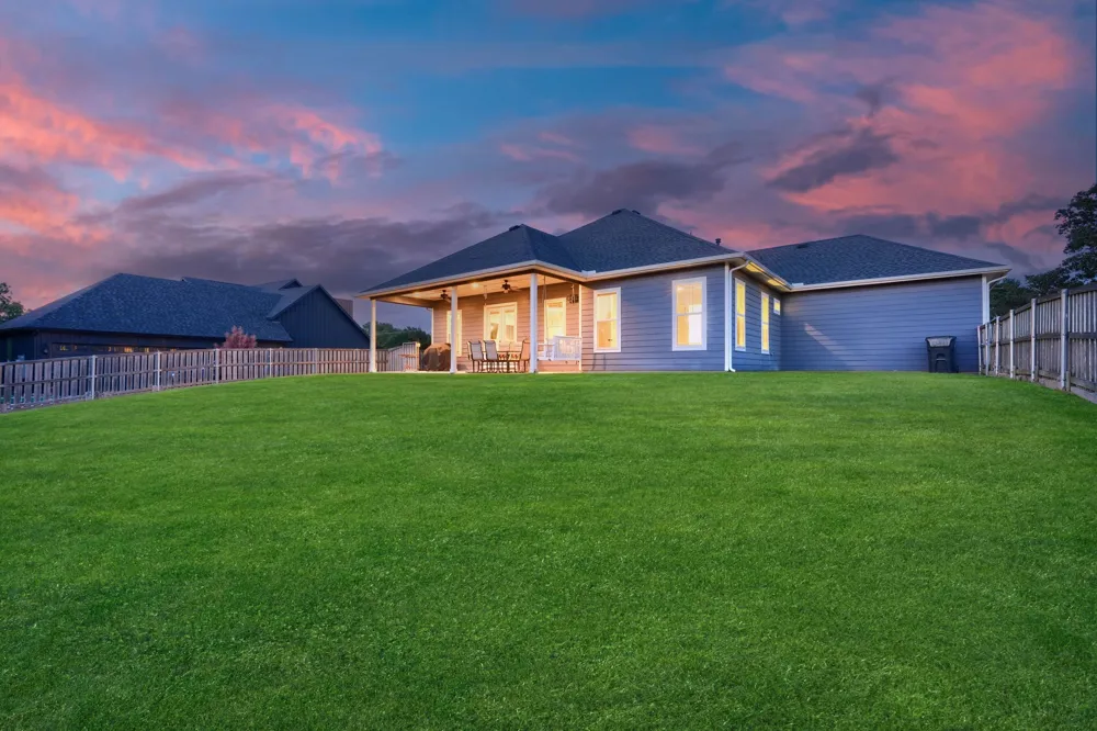1318 Oak Trail Quinlan, TX 75474
