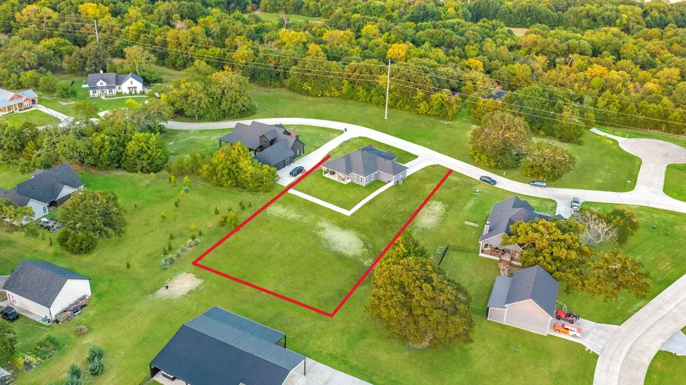 1318 Oak Trail Quinlan, TX 75474