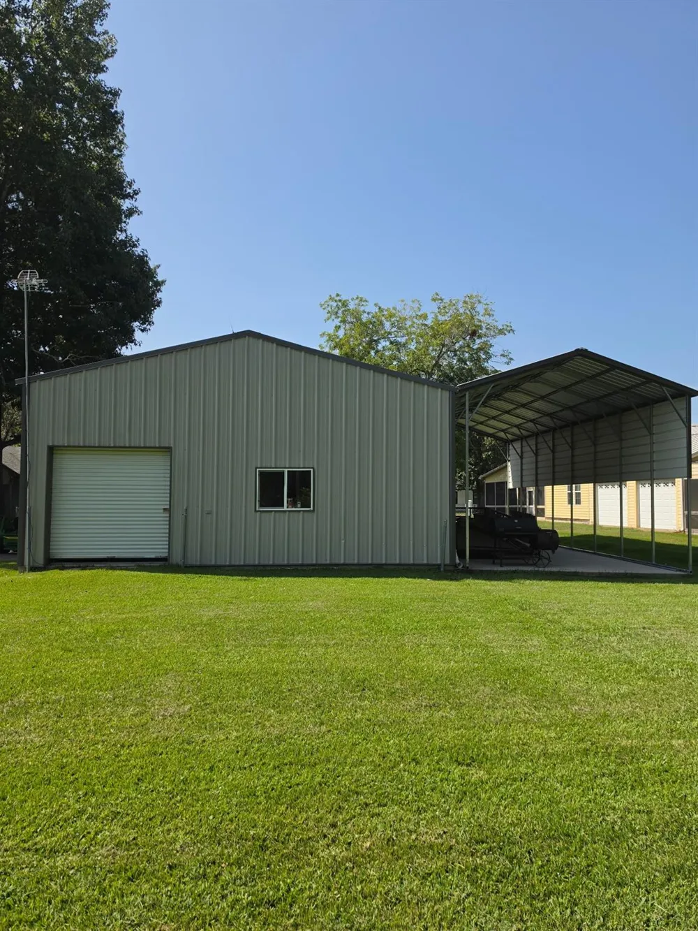 150 County Road 2359 Liberty, TX 77575