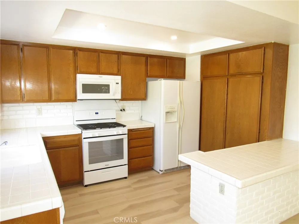 1099 W Ontario Corona, CA 92882