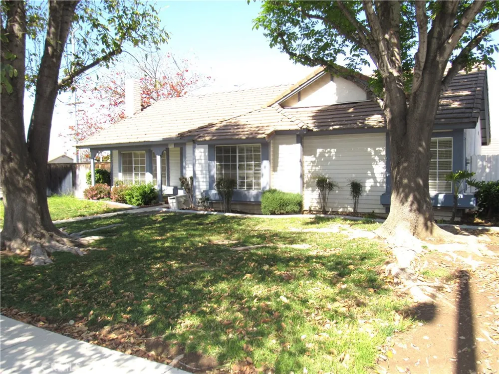 1099 W Ontario Corona, CA 92882