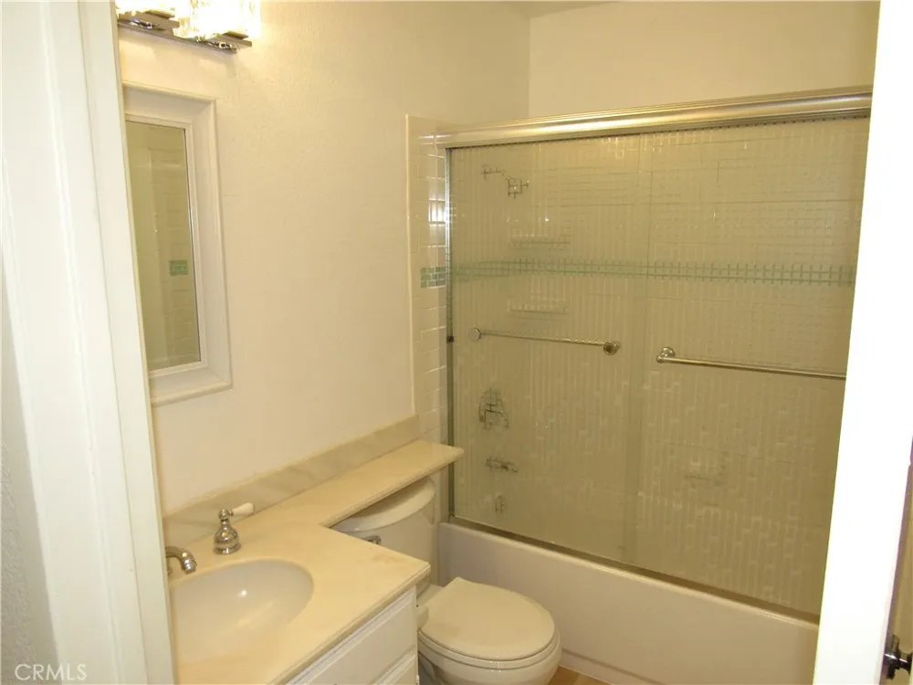1099 W Ontario Corona, CA 92882