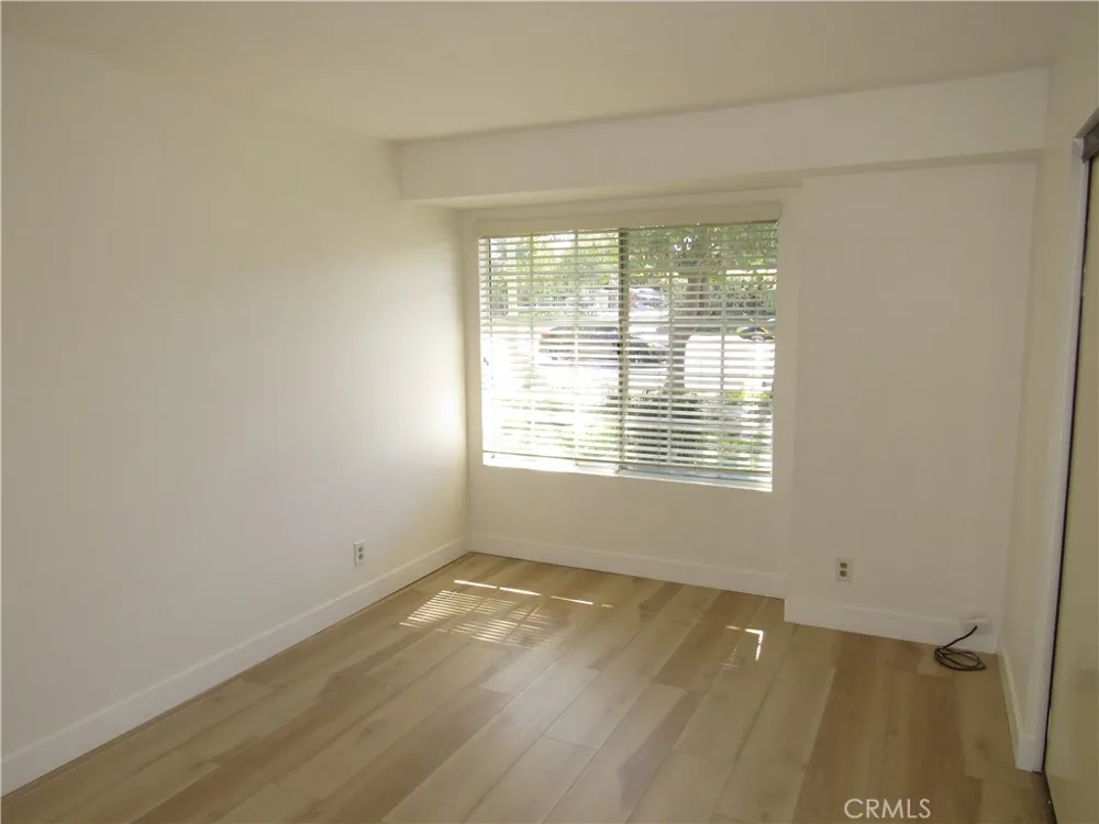 1099 W Ontario Corona, CA 92882