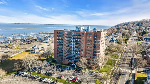 10 Ocean Boulevard #3c