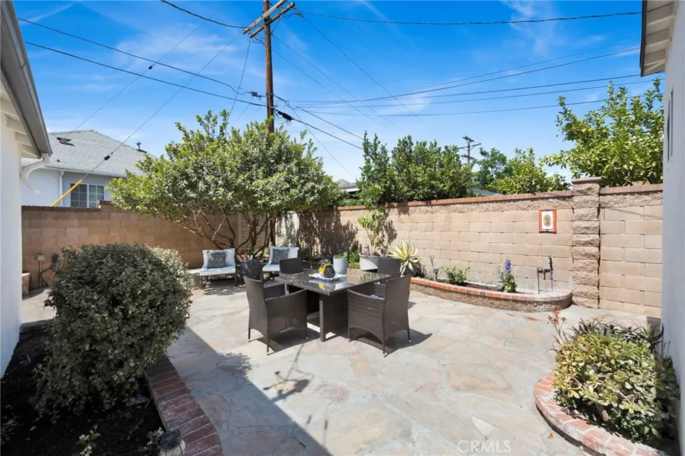 861 Grant Glendale, CA 91202