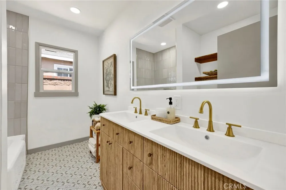 861 Grant Glendale, CA 91202