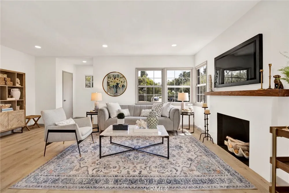 861 Grant Glendale, CA 91202