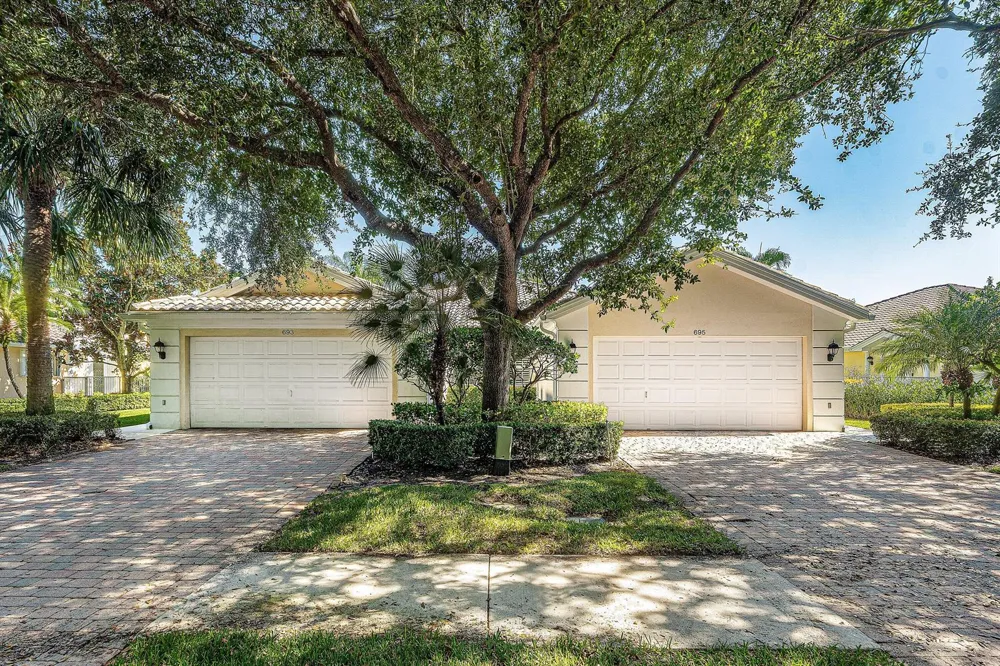 693 HUDSON BAY DRIVE Palm Beach Gardens, FL 33410