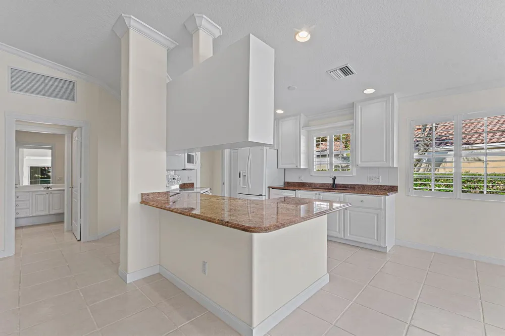 693 HUDSON BAY DRIVE Palm Beach Gardens, FL 33410