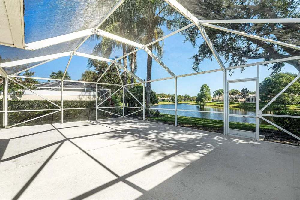 693 HUDSON BAY DRIVE Palm Beach Gardens, FL 33410
