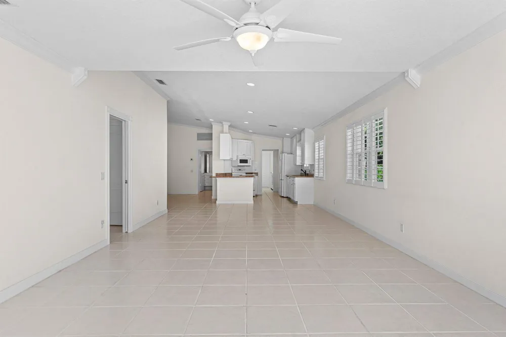 693 HUDSON BAY DRIVE Palm Beach Gardens, FL 33410