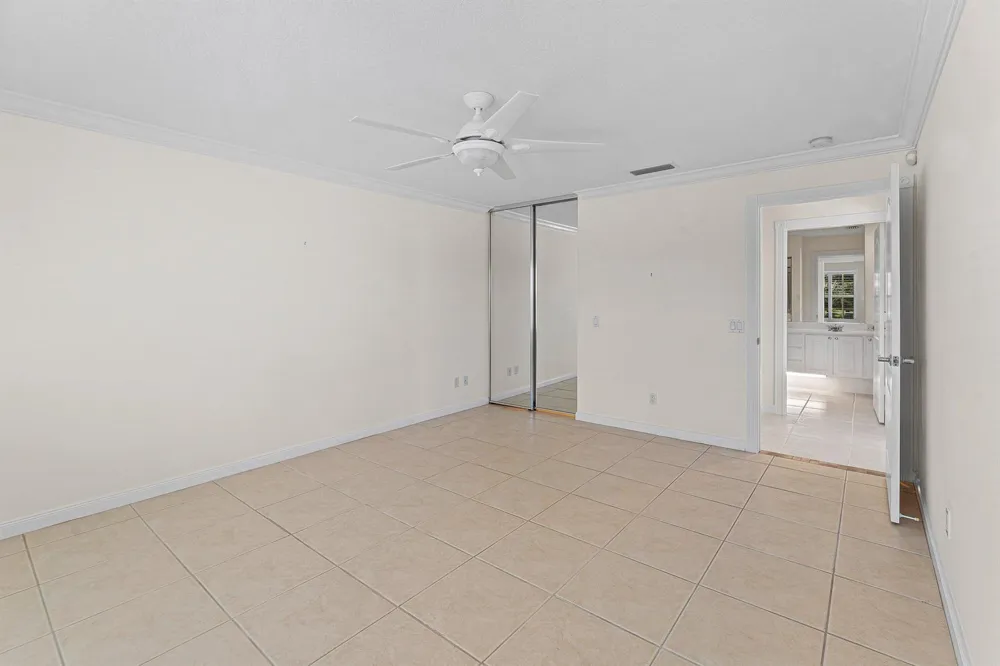 693 HUDSON BAY DRIVE Palm Beach Gardens, FL 33410