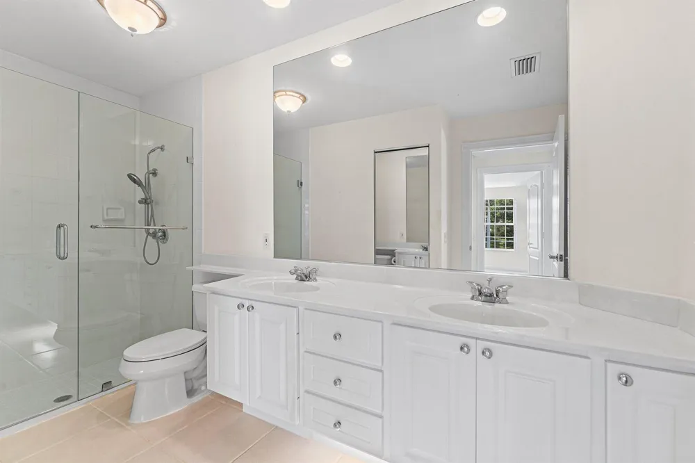 693 HUDSON BAY DRIVE Palm Beach Gardens, FL 33410