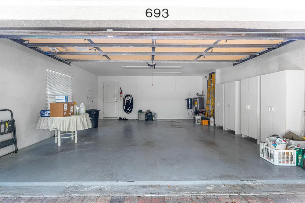 693 HUDSON BAY DRIVE Palm Beach Gardens, FL 33410