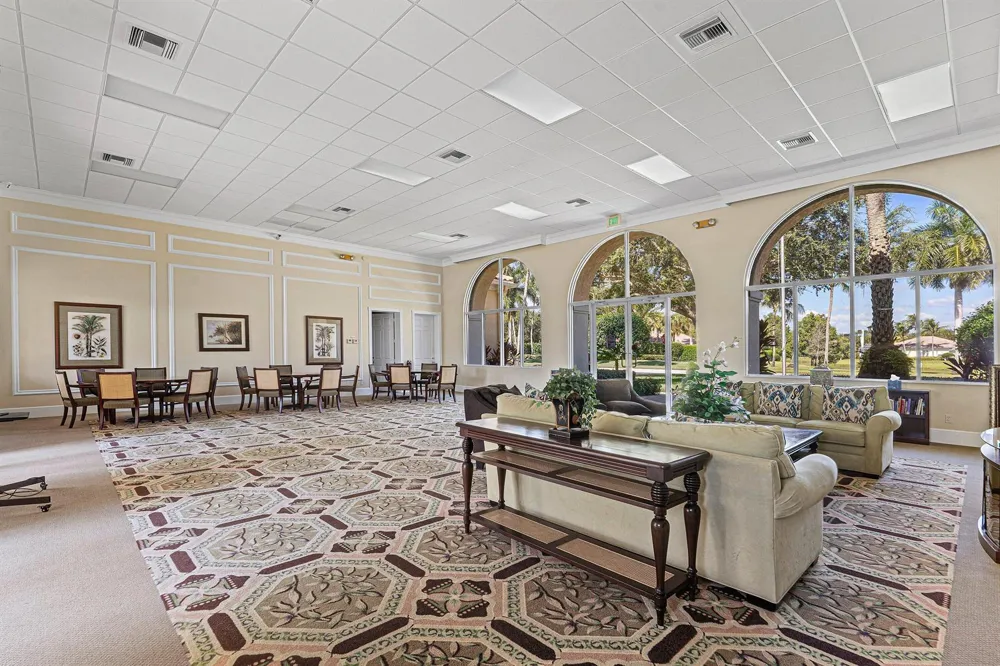 693 HUDSON BAY DRIVE Palm Beach Gardens, FL 33410