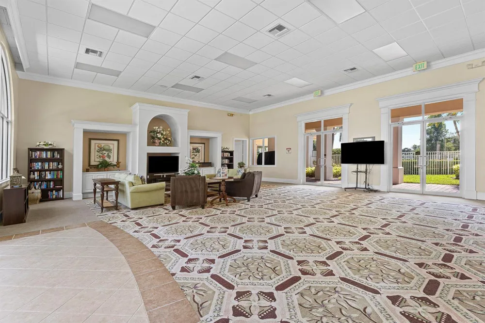 693 HUDSON BAY DRIVE Palm Beach Gardens, FL 33410