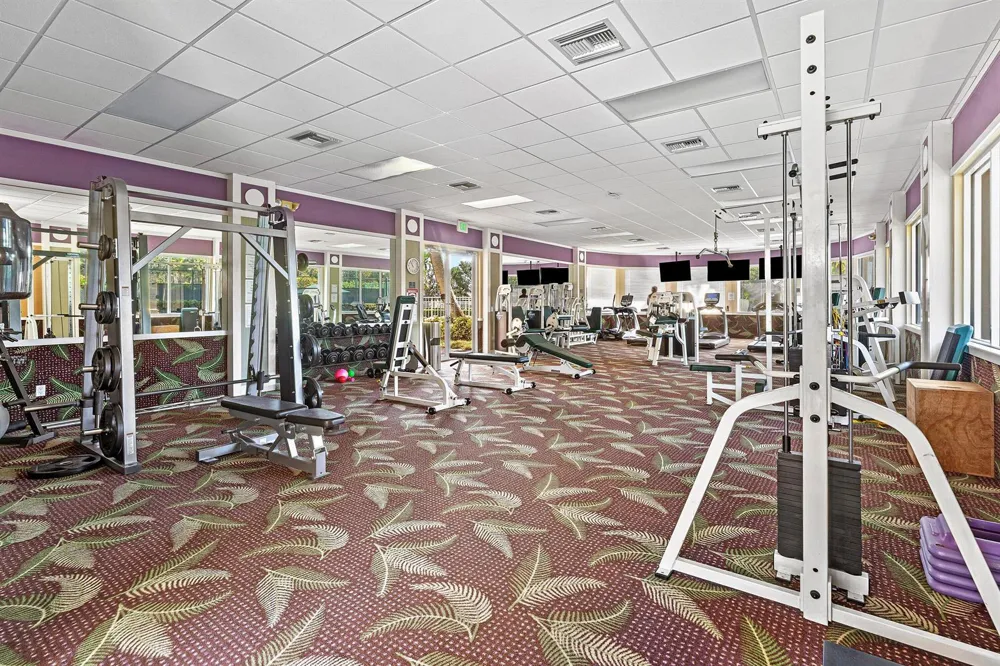 693 HUDSON BAY DRIVE Palm Beach Gardens, FL 33410