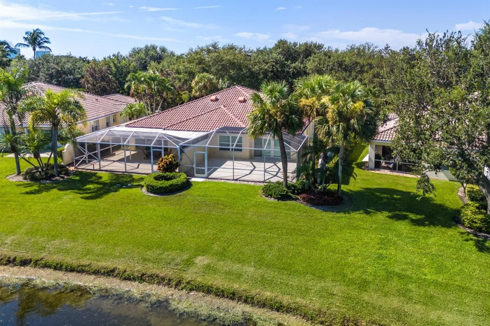 693 HUDSON BAY DRIVE Palm Beach Gardens, FL 33410