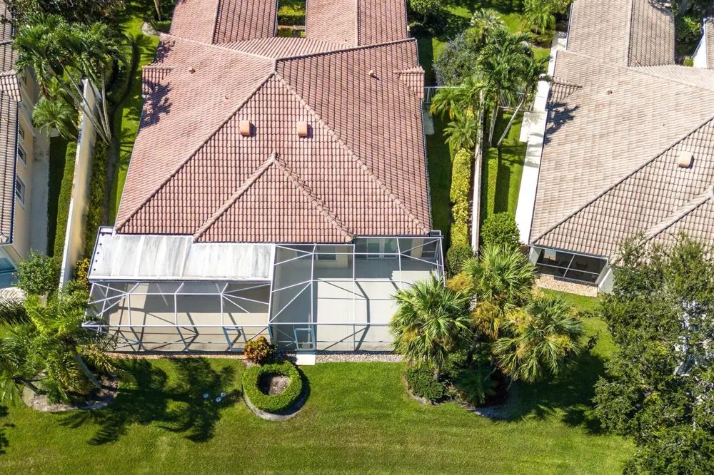 693 HUDSON BAY DRIVE Palm Beach Gardens, FL 33410