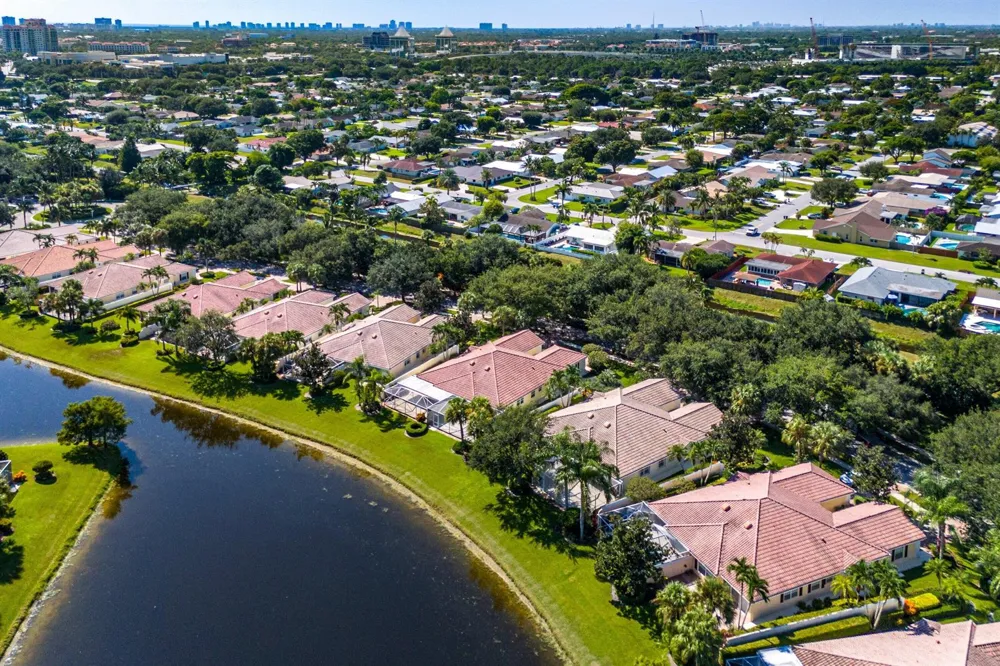 693 HUDSON BAY DRIVE Palm Beach Gardens, FL 33410