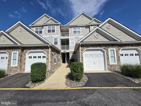 3003 HEATHER DRIVE #J