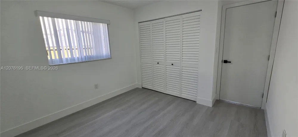 9612 Grand Canal Dr Miami, FL 33174