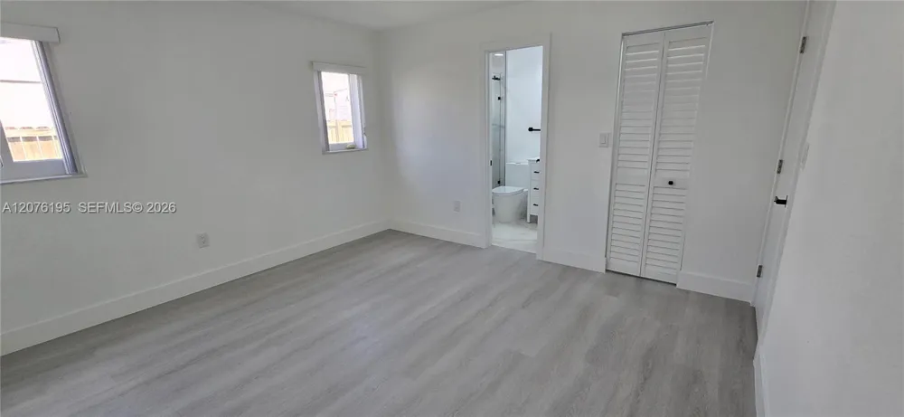 9612 Grand Canal Dr Miami, FL 33174