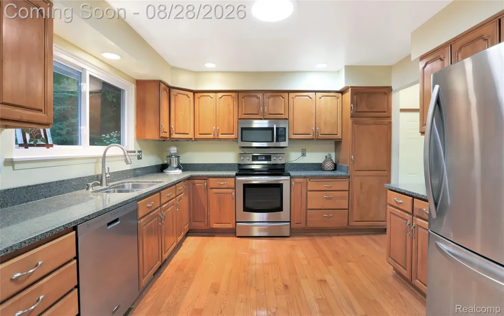 20216 Rippling Lane Northville Township, MI 48167