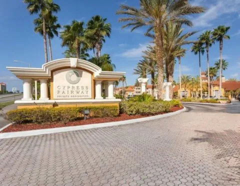 5479 VINELAND ROAD #9213