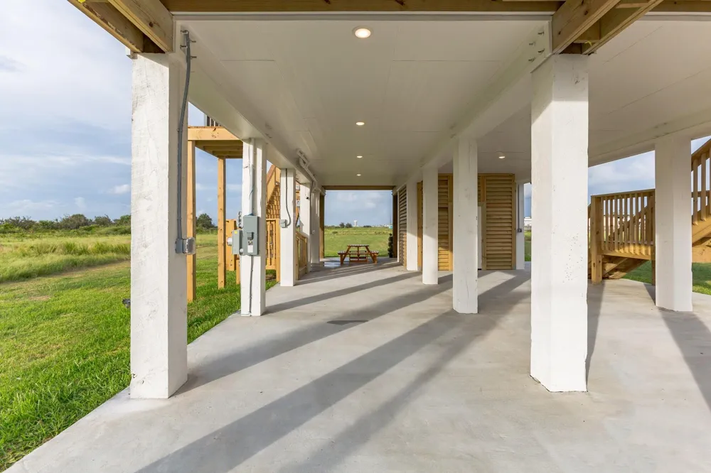 18103 Shaman Drive Galveston, TX 77554